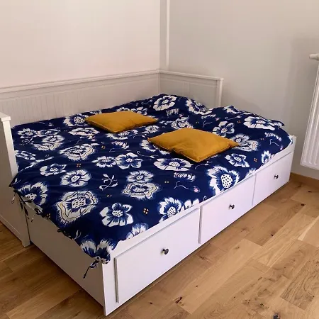 Lovely With Patio Near The Sea