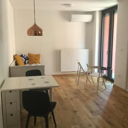 Lovely With Patio Near The Sea * Koper