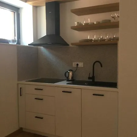 Apartmán Lovely With Patio Near The Sea