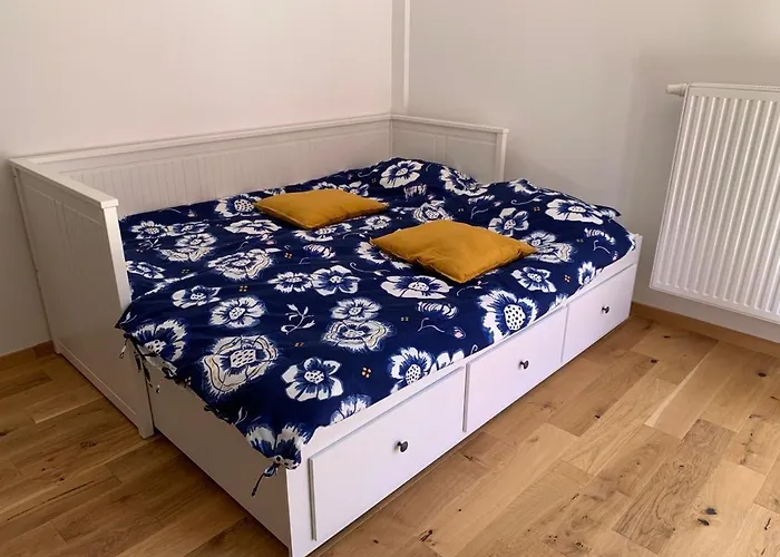 Lovely With Patio Near The Sea