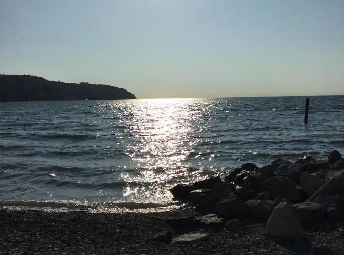 Lovely With Patio Near The Sea Daire