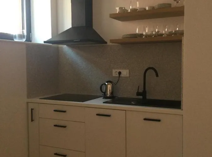 アパート Lovely With Patio Near The Sea