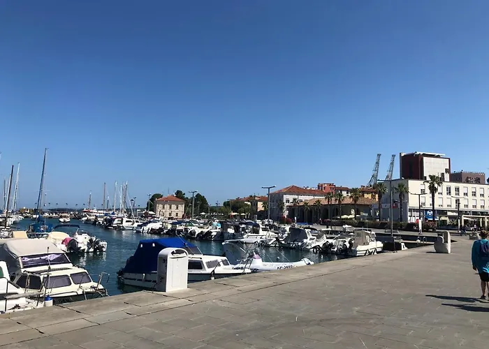 アパート Lovely With Patio Near The Sea *